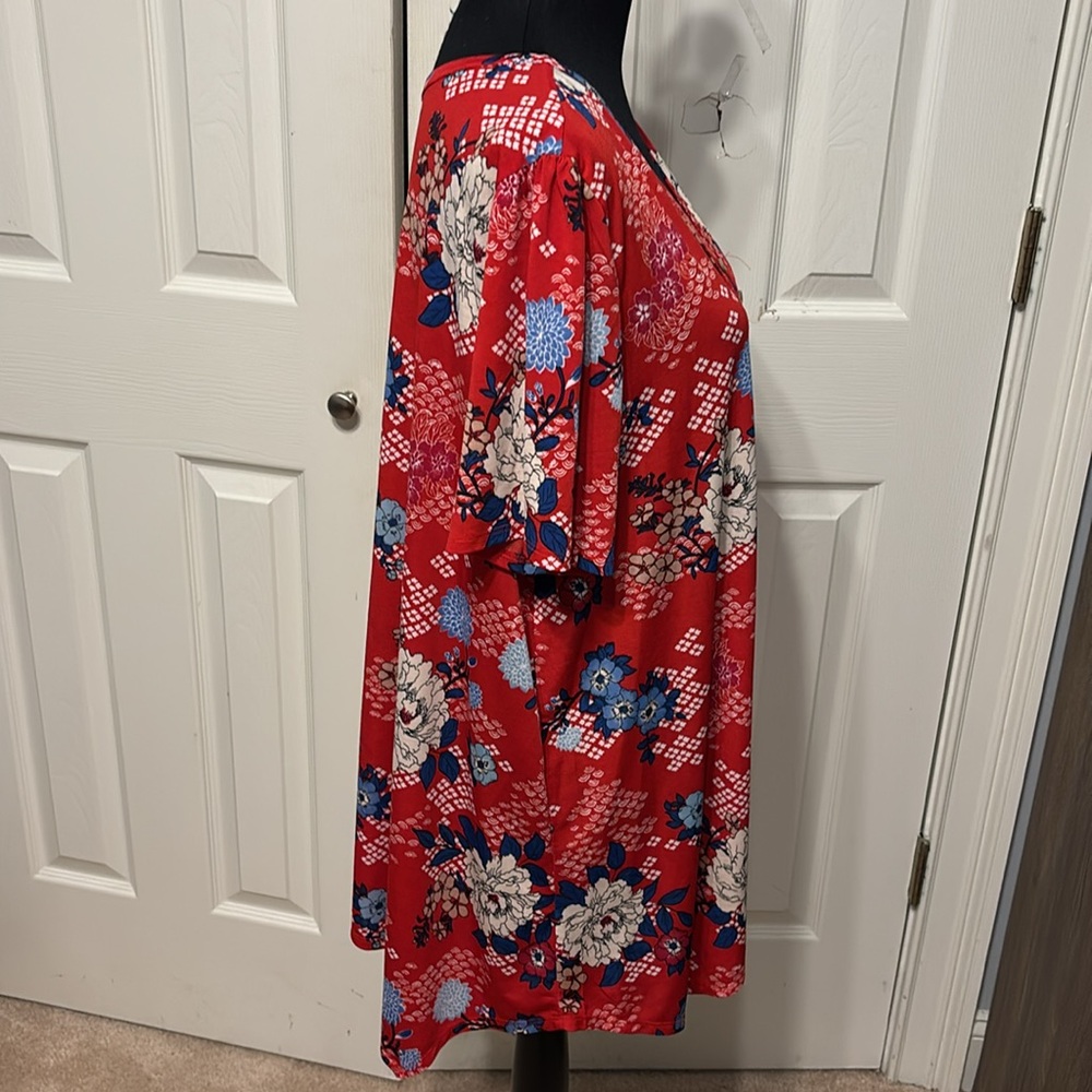 Misia Plus Floral Top - Picture 4 of 8